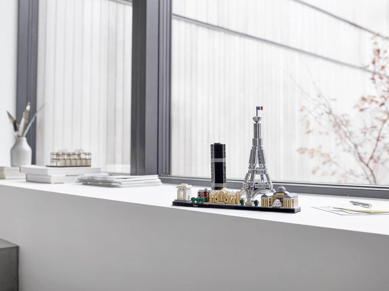 LEGO Architecture Paris - Skyline Collection com 694 Peças